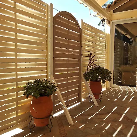 Alternative Country House 10 Minutes From Athens Airport Artemida  Buitenkant foto