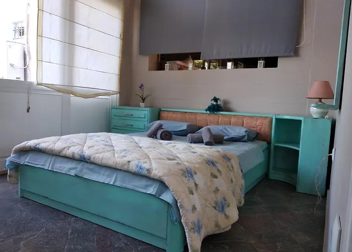 Alternative Country House 10 Minutes From Athens Airport
