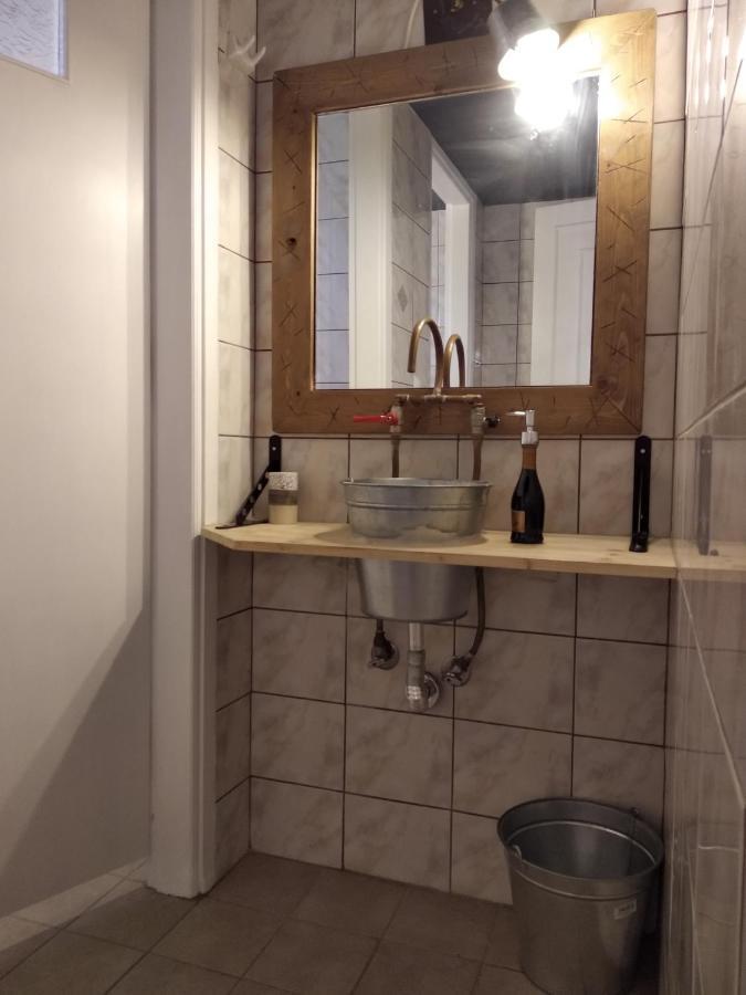 Alternative 10 Minutes From Athens Airport Holiday home *