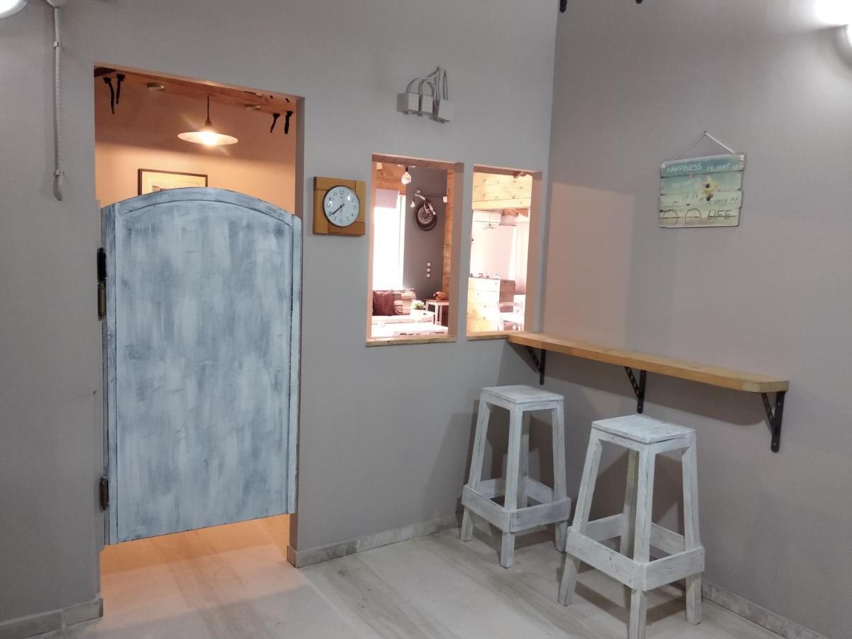 Alternative 10 Minutes From Athens Airport Holiday home